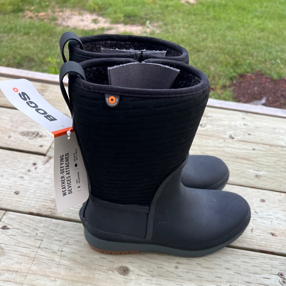 Bogs new with tags winter boots